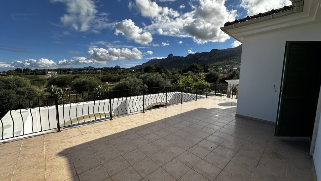 Premium Realty Cyprus 3+1 Fully Furnished Villa with Sea View and Pool in Kyrenia, Ozanköy