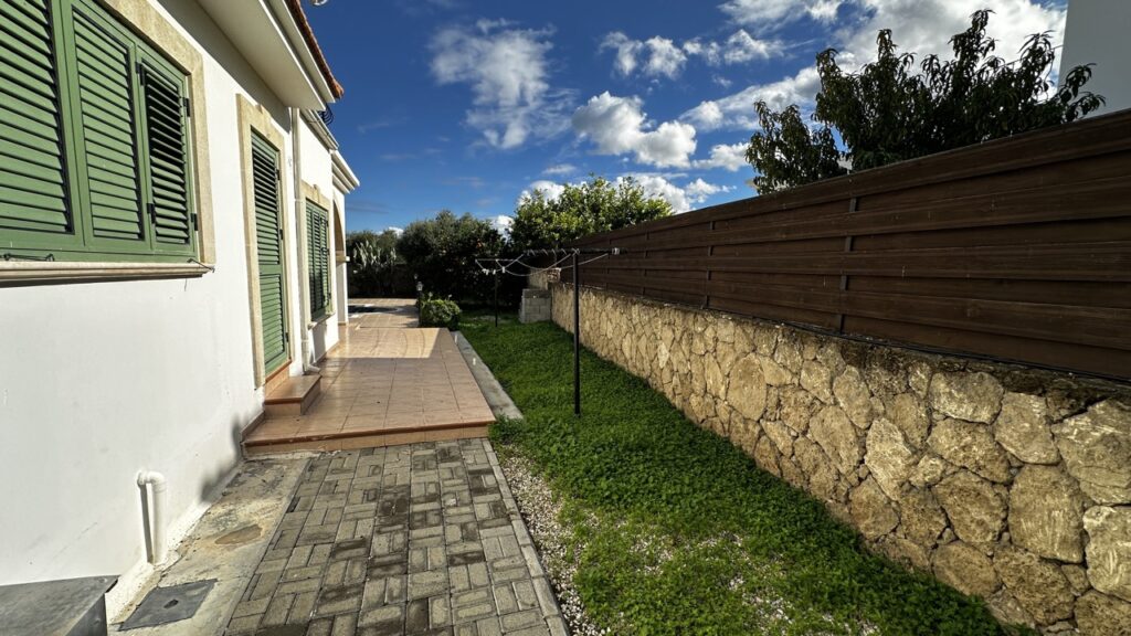 Premium Realty Cyprus 3+1 Fully Furnished Villa with Sea View and Pool in Kyrenia, Ozanköy