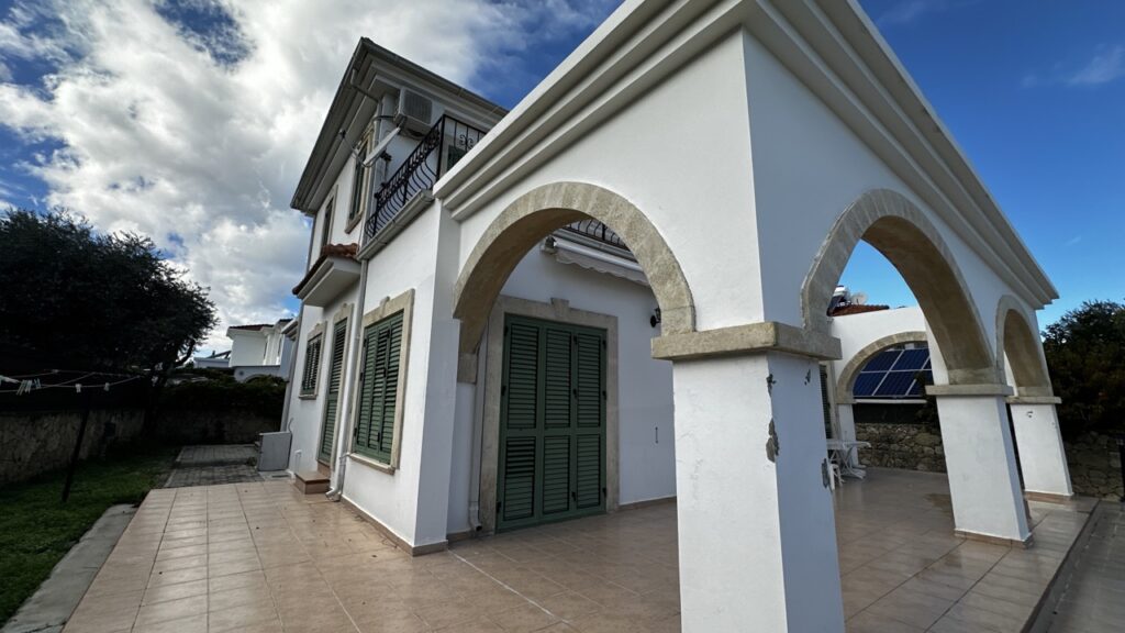 Premium Realty Cyprus 3+1 Fully Furnished Villa with Sea View and Pool in Kyrenia, Ozanköy